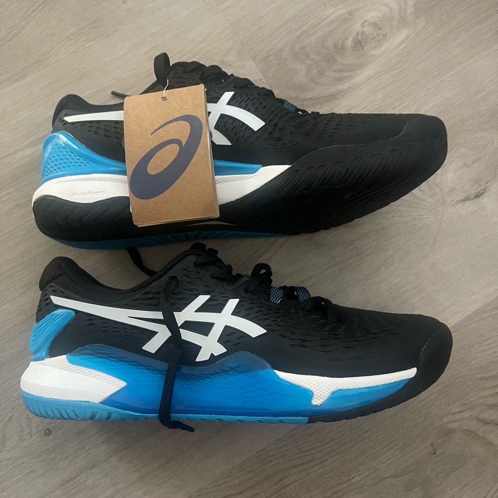 ASICS gel resolution 9 tennis shoes